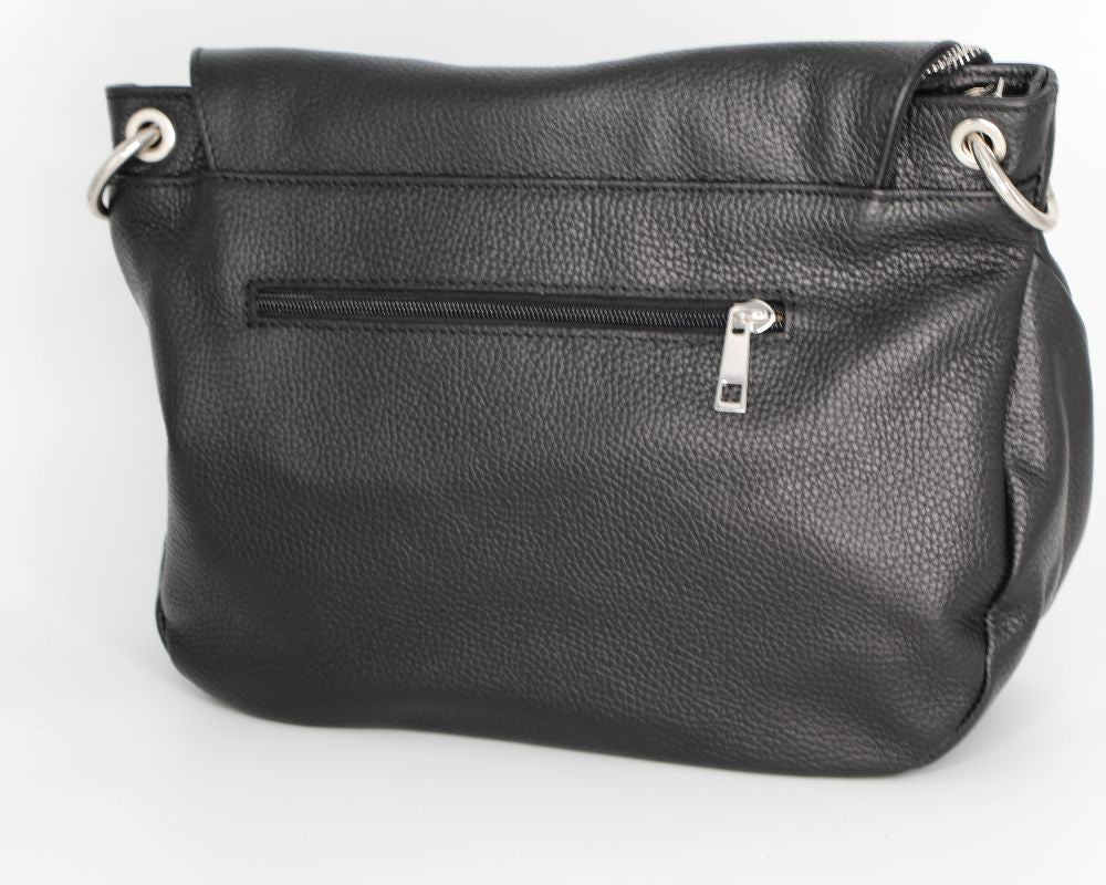 Fabucci-Black-leather-saddle-bag-susanna