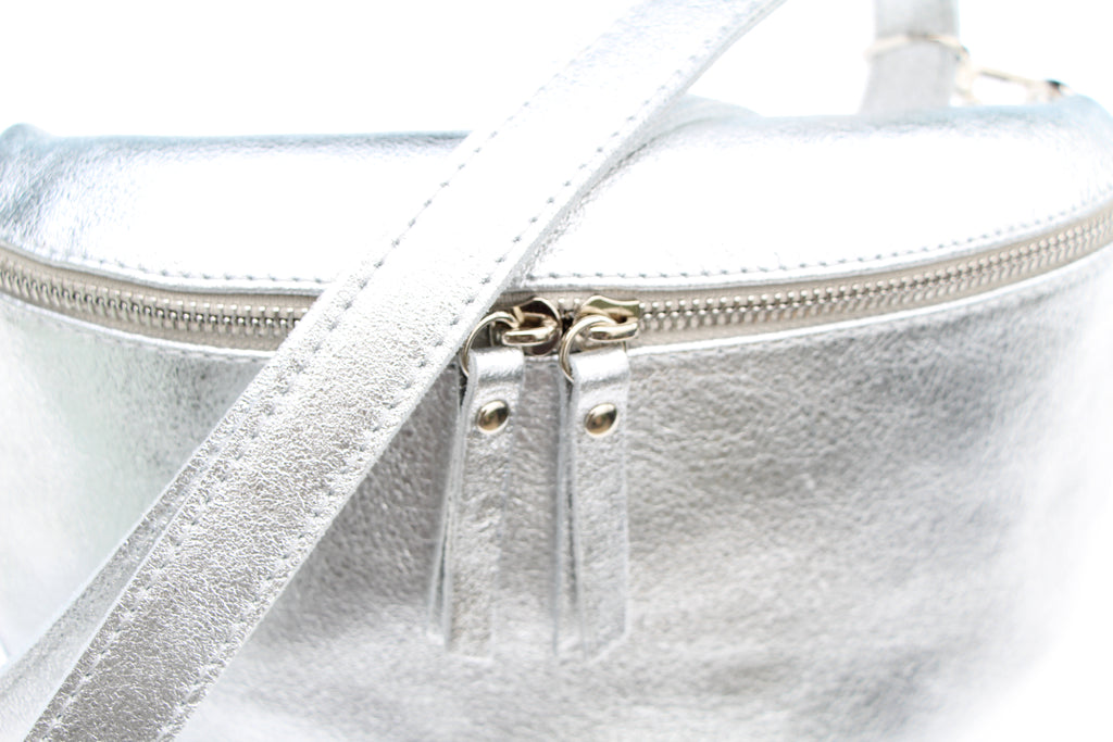Fabucci-Silver_-Leather-_Bum-_Bag