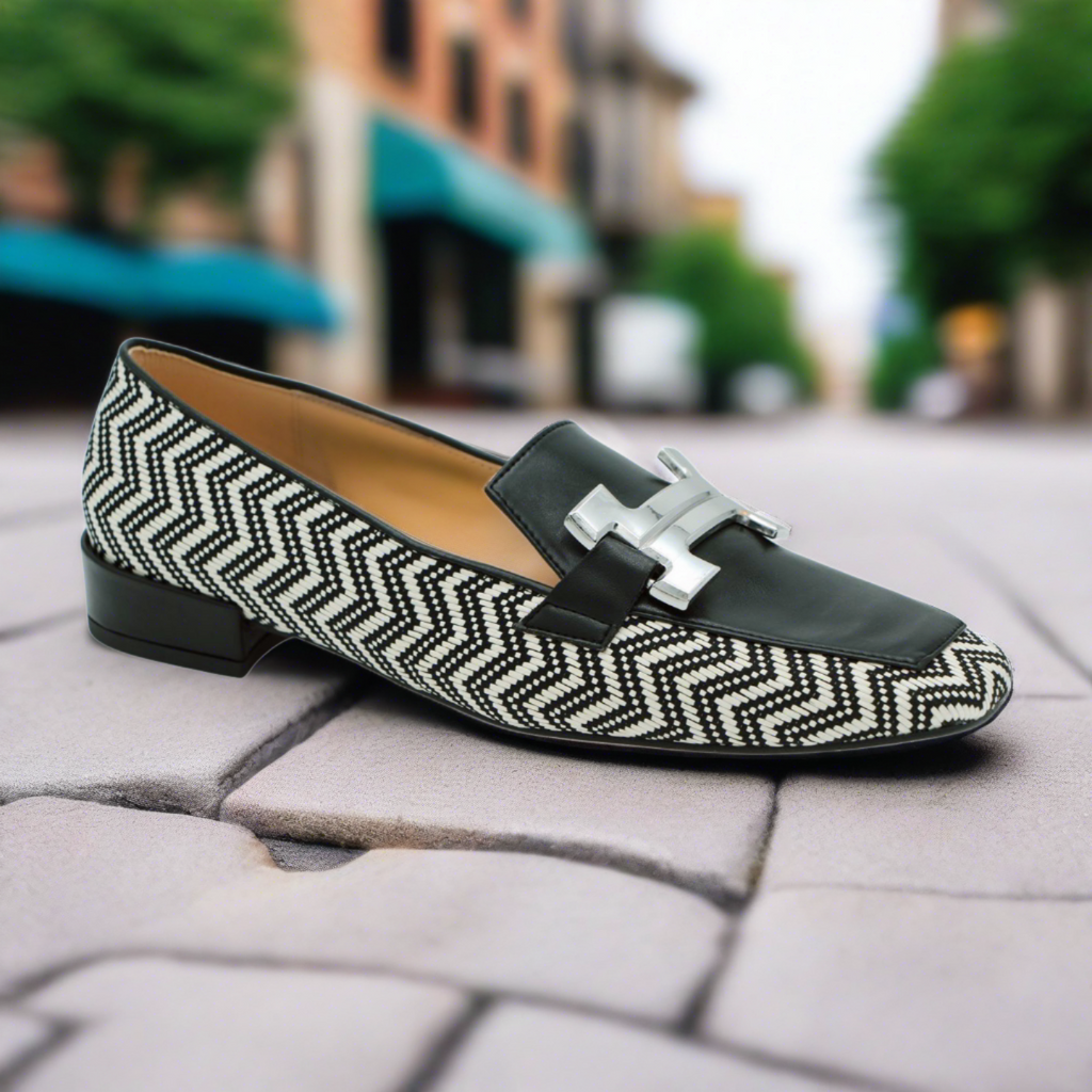 Marian - black - white -print -loafer-.png
