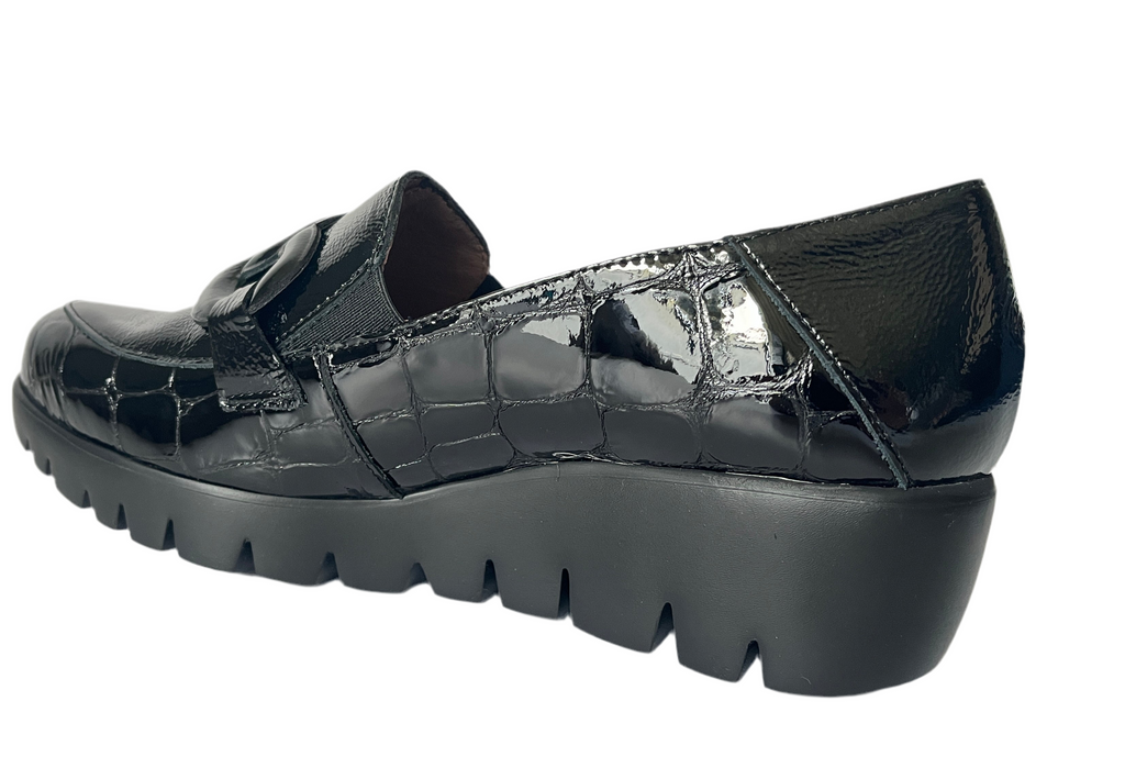 WONDERS-BLACK-WEDGE-LOAFER- C-33330 