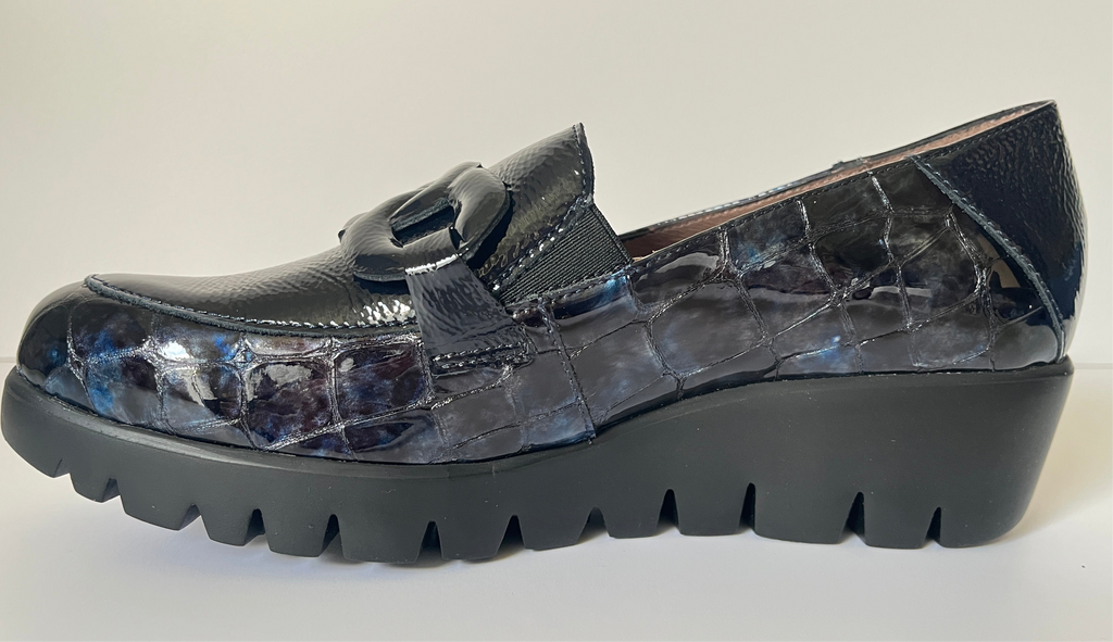 WONDERS-NAVY-WEDGE-LOAFER- C-33330 