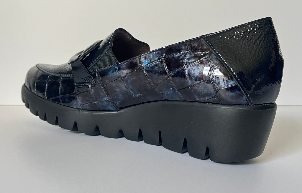 WONDERS-NAVY-WEDGE-LOAFER- C-33330 