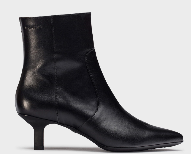 WONDERS-black-leather-pointy-toe-kitten-heel-ankle-boot-G7111