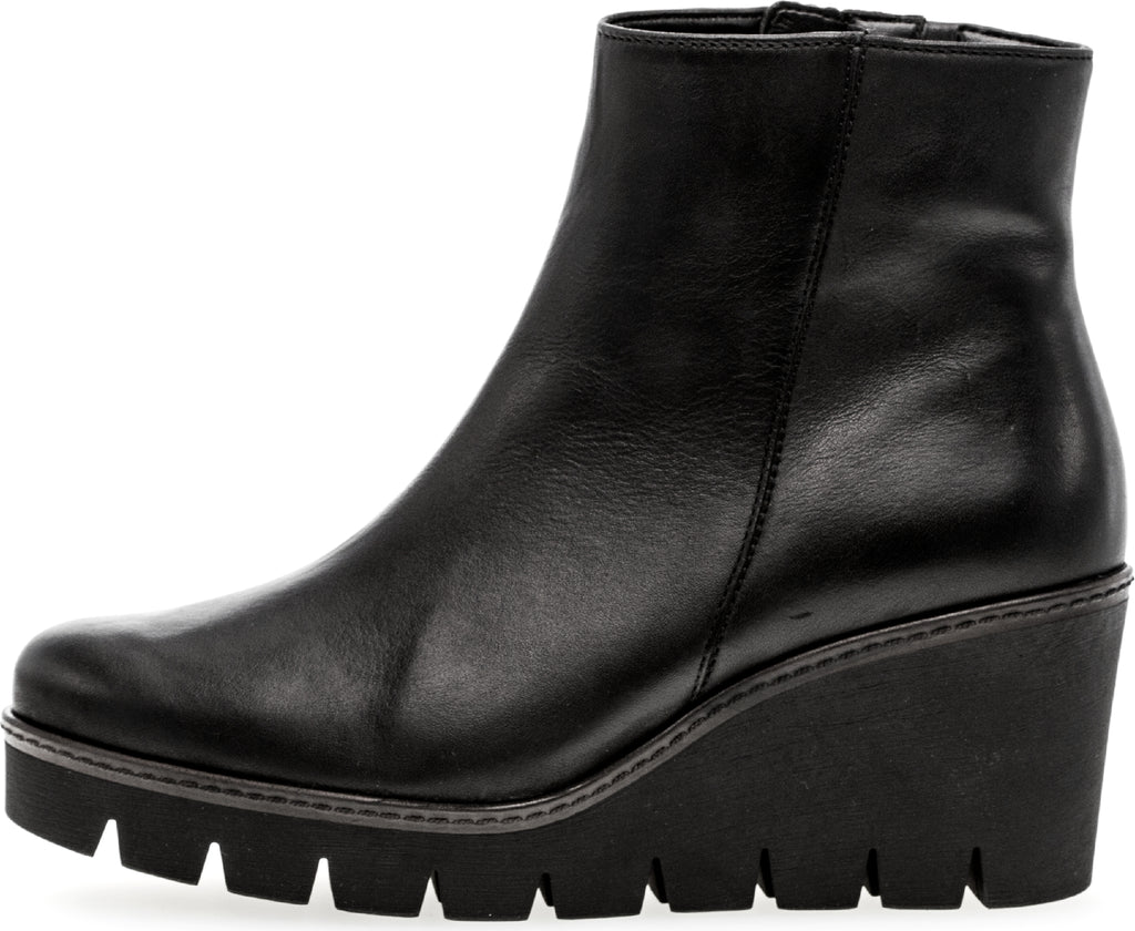 GABOR-Black-Leather-Wedge-Ankle-Boot-