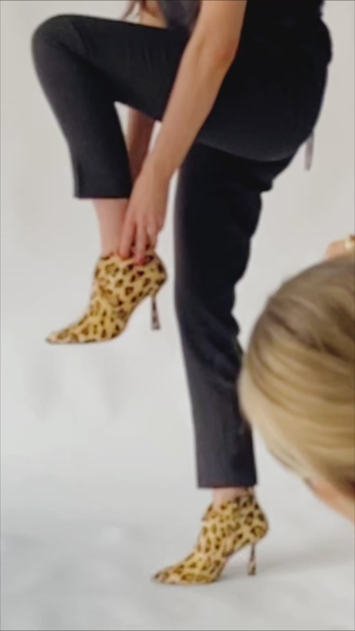  how-to-style-leopard-print-shoe-boot